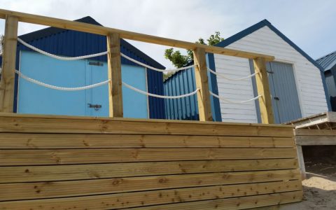 LlynWood_Decking_BeachHut_Abersoch_Gwynedd